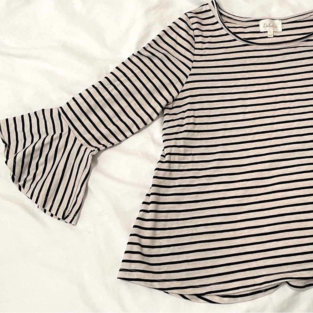 Black and White Striped Long Sleeve Tee
